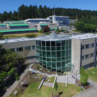 aerial view of Building 200 at VIU's Nanaimo campus