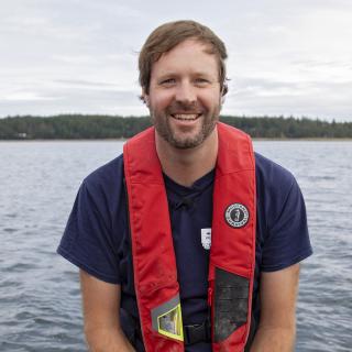 VIU’s Dr. Tim Green, Canada Research Chair in Shellfish Health and Genomics, is pursuing research to detect norovirus contamination in marine environments.