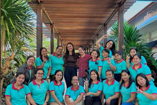 Tanisha poses with the YPK team in Bali