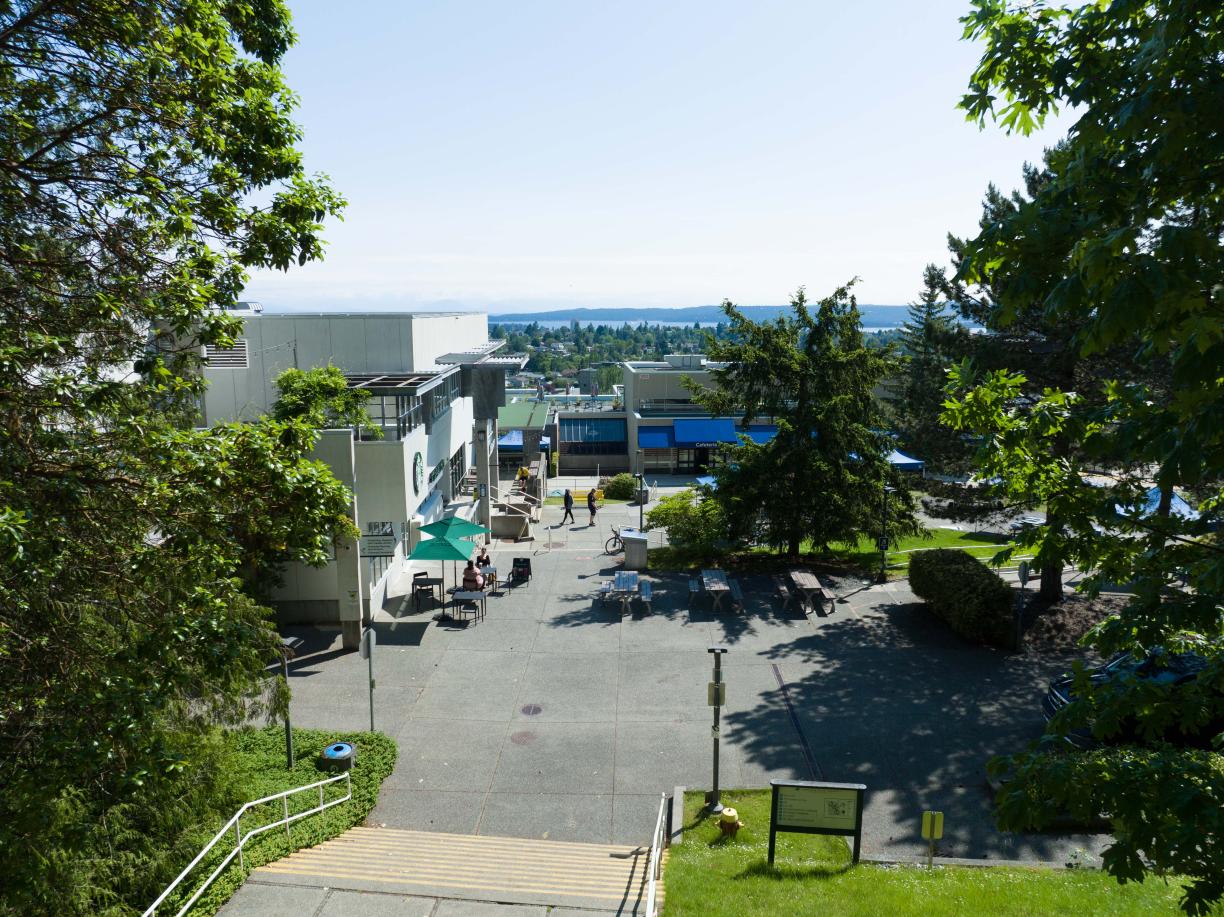 VIU Nanaimo campus aerial - view of library and quad and city beyond