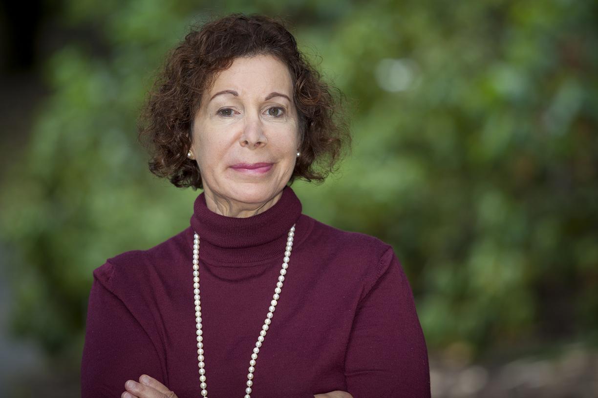 Headshot of Dr. Cheryl Krasnick Warsh 