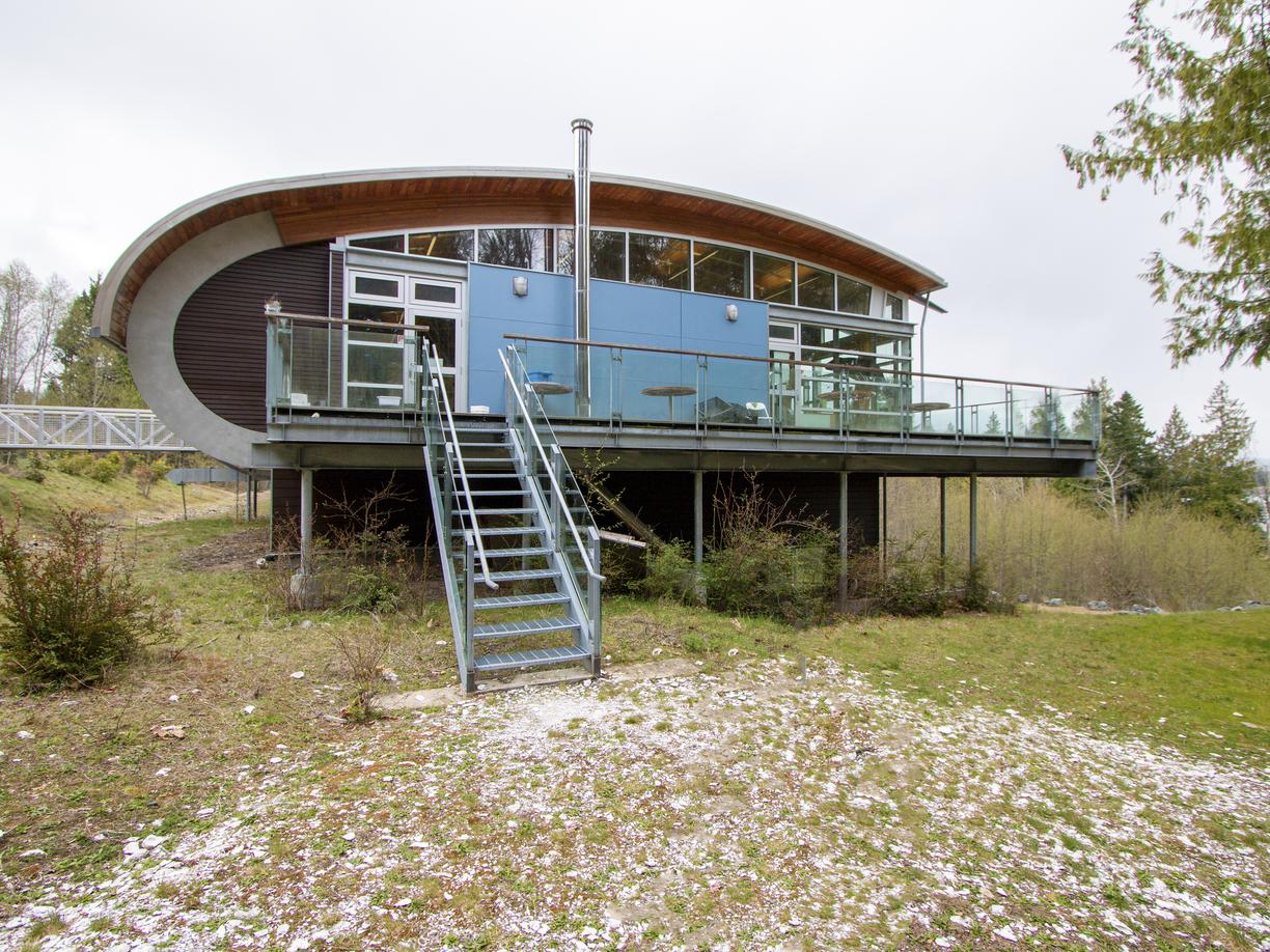 Deep Bay Seafood Innovation Centre